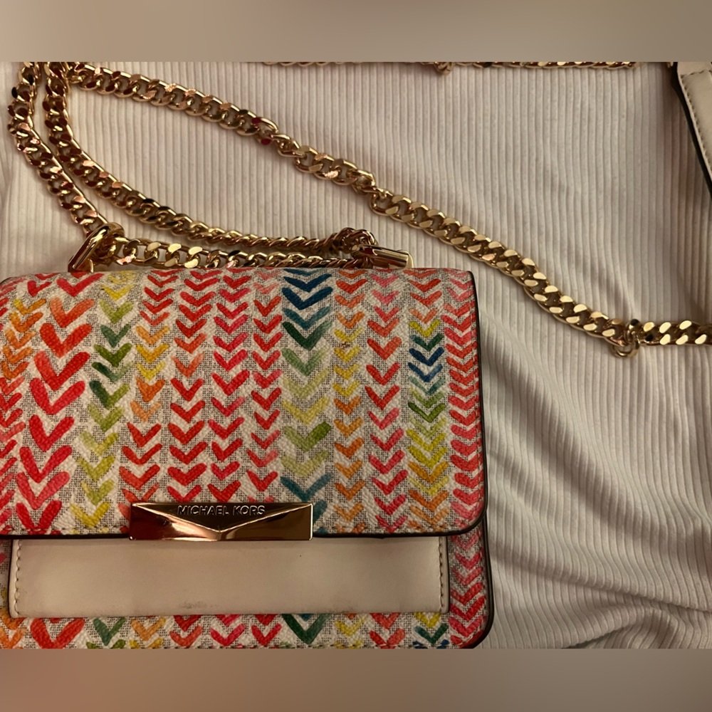 MICHAL KORS PURSE!!